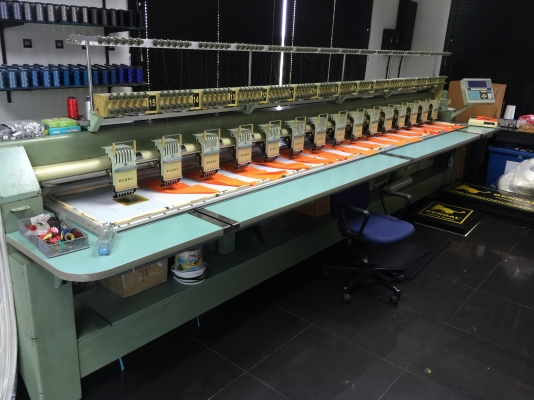 จักรปัก tajima tmeg 615 / เครื่องอัดลาย tajima / พร้อมด้ายปัก หลายพันหลอด