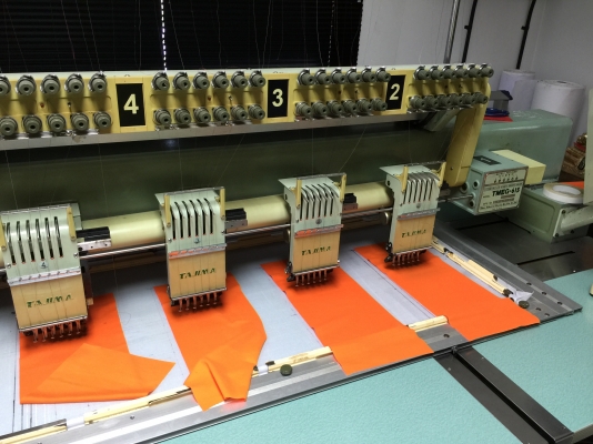 จักรปัก tajima tmeg 615 / เครื่องอัดลาย tajima / พร้อมด้ายปัก หลายพันหลอด