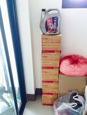 ขายน้ำมันเครื่องเรือสองจังหวะ