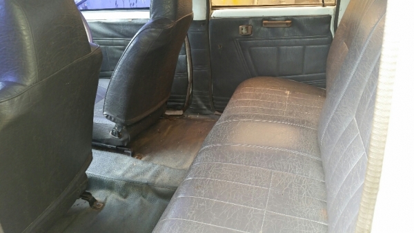 ดัสสัน 720 เครื่อง j16 4ประตู ทะเบียนขาด ก.ย.57 พร้อมโอน ขับได้ ขาย 37,000