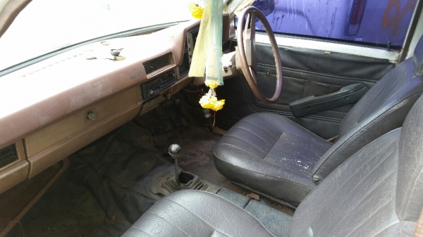 ดัสสัน 720 เครื่อง j16 4ประตู ทะเบียนขาด ก.ย.57 พร้อมโอน ขับได้ ขาย 37,000