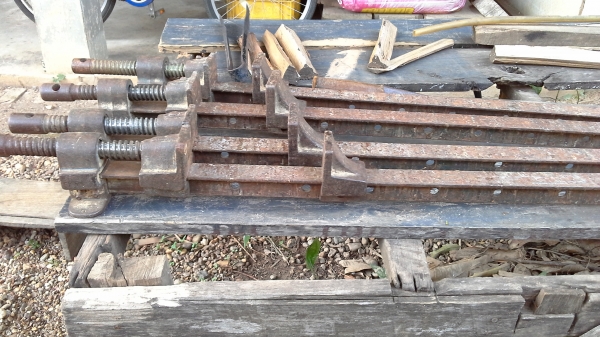 ปากกาอัดไม้รุ่นเก่า  คู่ละ 1500