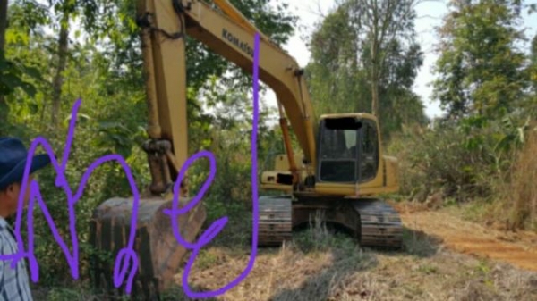 ขายKOMATSU   200-6   ปั้มดี เอวแน่น แอร์เย็น  ทะเบียนพร้อมโอน