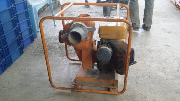 ปั๊มน้ำเก่าญี่ปุ่น  ROBIN  รุ่น EY25  เครื่องยนต์ติดง่าย สภาพพร้อมใช้งาน ไม่เคยใช้งานในไทย