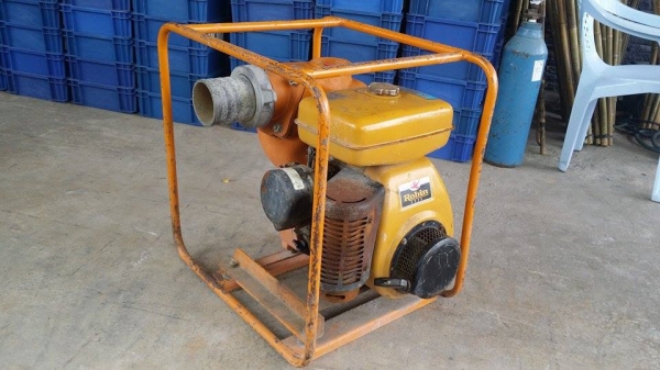 ปั๊มน้ำเก่าญี่ปุ่น  ROBIN  รุ่น EY25  เครื่องยนต์ติดง่าย สภาพพร้อมใช้งาน ไม่เคยใช้งานในไทย