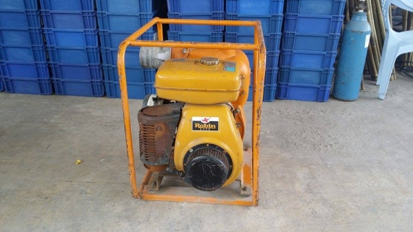 ปั๊มน้ำเก่าญี่ปุ่น  ROBIN  รุ่น EY25  เครื่องยนต์ติดง่าย สภาพพร้อมใช้งาน ไม่เคยใช้งานในไทย