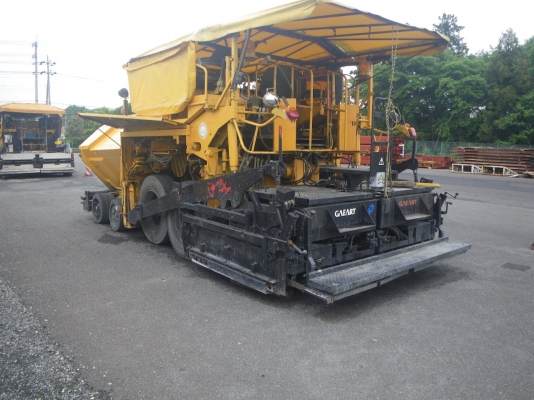 DEMAG DF130P ปี1996 5091ชม. ปูกว้าง8เมตร เครื่อง Deutz BF6L913CT หากรอของได้ 30-45 วัน ติดต่อคุยกันครับ DEMAG DF130P ปี1996 5091ชม. ปูกว้าง8เมตร เครื่อง Deutz BF6L913CT หากรอของได้ 30-45 วัน ติดต่อคุยกันครับ