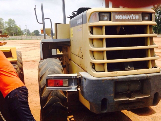 ขายรถตัก komatsu WA100-3 รถสวยเดิมๆ พร้อมใช้งาน ขายรถตัก komatsu WA100-3 รถสวยเดิมๆ พร้อมใช้งาน