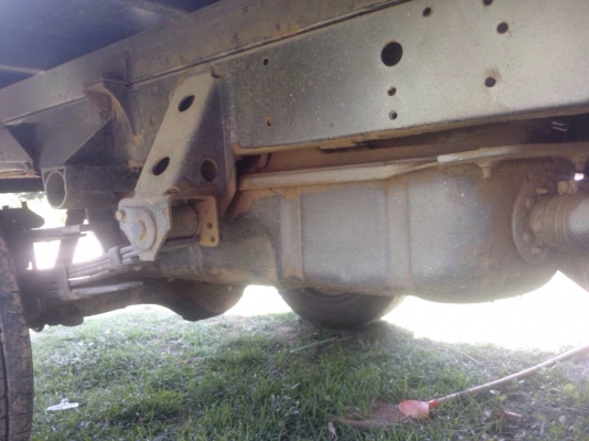 ขายด่วน TOYOTA LITEACE 2200 ดีเซล สภาพดีพร้อมบรรทุกหนักได้เลยครับ เครื่องแรงดีไม่มีเยิ้ม หัวเก๋งไม่มีผุภายในเก๋งคอนโซลครบ พวงมาลัยธรรมดา ช่วงล่างคัชซีสวยเดิมมากครับไม่มีผุเลย ยางสภาพดี 60\% พร้อมใช้งาน เอกสารเล่มทะเบียนครบพร้อม ราคาต่อรองได้ครับ