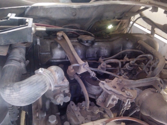 ขายด่วน TOYOTA LITEACE 2200 ดีเซล สภาพดีพร้อมบรรทุกหนักได้เลยครับ เครื่องแรงดีไม่มีเยิ้ม หัวเก๋งไม่มีผุภายในเก๋งคอนโซลครบ พวงมาลัยธรรมดา ช่วงล่างคัชซีสวยเดิมมากครับไม่มีผุเลย ยางสภาพดี 60\% พร้อมใช้งาน เอกสารเล่มทะเบียนครบพร้อม ราคาต่อรองได้ครับ