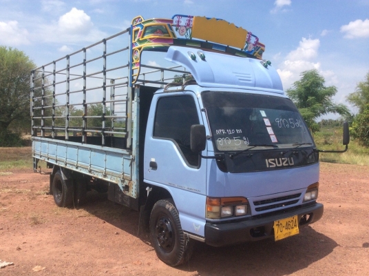 ISUZU NPR (ฝาขาว) ยาว 5ม. เครื่อง120 แรง รถเดิมบางสุดๆ รถใช้น้อย วิ่งน้อย พร้อมใช้งาน ขาย 490,000 บาท (ศุภากร 081-4252943)