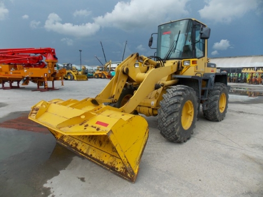 มาแล้ว รถตักพิมพ์นิยม WA100-3 นำเข้าจากญี่ปุ่น