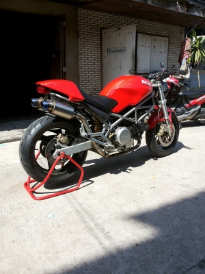 ขายคับ ducati m400 อินวอย สรรพสามิต รถปี2003 ดิสหน้าคู่ จ่ายน้ำมันด้วยระบบหัวฉีด สีเลี่ยมกริ๊บ เครื่องจบคับ เปิดราคา 82000 สนใจต่อรองได้คับ 0903120561 Line:nooksh. อยู่ฉะเชิงเทราคับ.