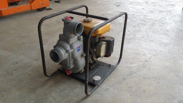 ปั๊มน้ำเก่าญี่ปุ่น ROBIN รุ่น  EY20  เครื่องยนต์ติดง่าย สภาพพร้อมใช้งาน