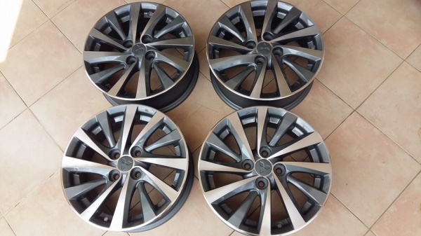 ขายล้อแม็ก mitsu attrage 15" สนใจติดต่อเล็กคลองสามครับ 081-3747940 ขายล้อแม็ก mitsu attrage 15" สนใจติดต่อเล็กคลองสามครับ 081-3747940