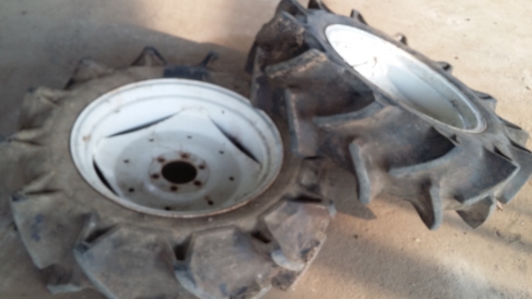 ขอบคุณพี่สุรวุฒิ จากราชบุรีครับขายยางหลังรถไถนั่งขับขอบ22พร้อมกะทะยางสภาพ90กว่า\%ยางยี่ห้อบริสโตน