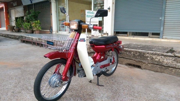 ขายคับ YAMAHA MATE Y80 เดิมๆทั้งคัน สีใหม่ ระบบไฟออกทุกจุด เครื่องฟิตมาก เก็บงานมาใหม่หมดคับ เอกสารออกใบซื้อขายคับ สวยๆคับ ราคา 8000 บาท ส่งได้ทั่วไทยคับ สนใจติดต่อ 081-0578282 FACEBOOK POP BIGBIKE SAKONNAKHON ไอดีไลน์ POPBIGBIKESAKON คับ สนใจรถสวย ถูก ดี