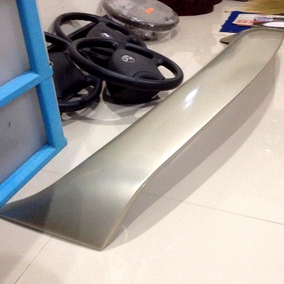 สปอยเลอร์ NEW LANCER ทรงศูนย์แท้ มีไฟดวงที่ 3 สภาพสวยไม่มีแตกหัก ตจว ส่งได้ครับ สปอยเลอร์ NEW LANCER ทรงศูนย์แท้ มีไฟดวงที่ 3 สภาพสวยไม่มีแตกหัก ตจว ส่งได้ครับ