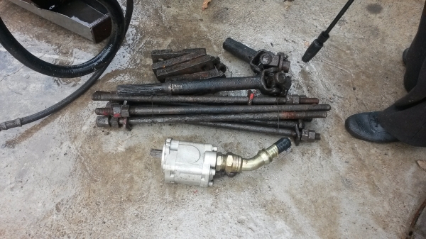 ขายเครน4ตัน อุปกรณ์ครบครับ 2ชัก 3ปลอก ใช้งานได้เลยครับไม่ต้องซื้ออะไรเพิ่ม เพิ่งยกลงขาย 95000 บาทเท่านั้น