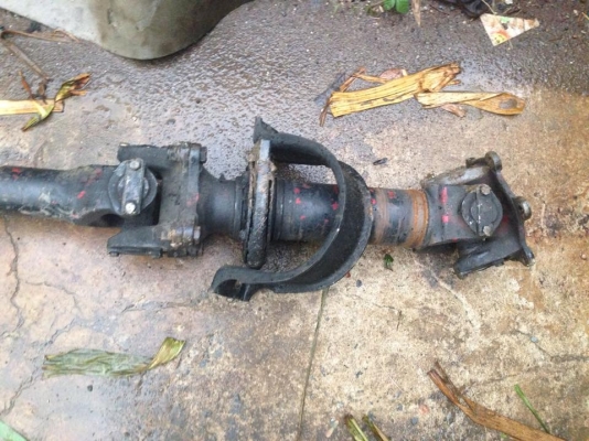 ขายเพลากลางฮีโน่เก่าญี่ปุ่นใส่ฮีโน่227ได้ 3mได้และหัวหมอมิตซู527 14นิ้ว 2อย่าง13000 ขายเพลากลางฮีโน่เก่าญี่ปุ่นใส่ฮีโน่227ได้ 3mได้และหัวหมอมิตซู527 14นิ้ว 2อย่าง13000