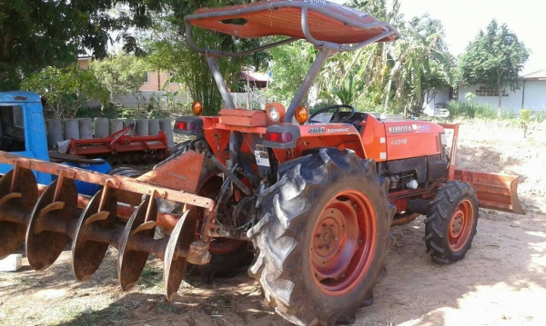 รถไถkubota L4508สภาพพร้อมใช้ เอกสารเล่มทะเบียน อุปกรณ์3 รายการ ใบดัน ผานหลัง โรตารี่ย์ 0857698049 0887115178