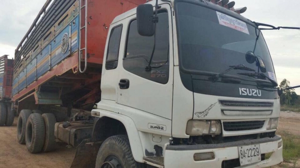 10 ล้อดั้ม 320 แรง FXZ23NZHF2 4-7002832 ปี 2550 แม็คโลด รถสวยดี ขาย 1700000