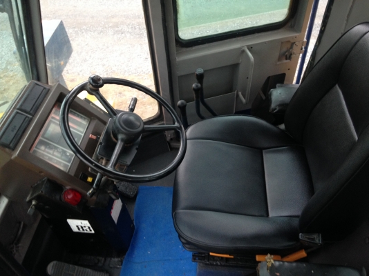 ขายรถตัก Komatsu WA 320-1 รถนอกนำเข้า ยังไม่เคยใช้งานในเมืองไทย สภาพสวย พร้อมใช้ ราคาถูกมากๆ  081-9485494