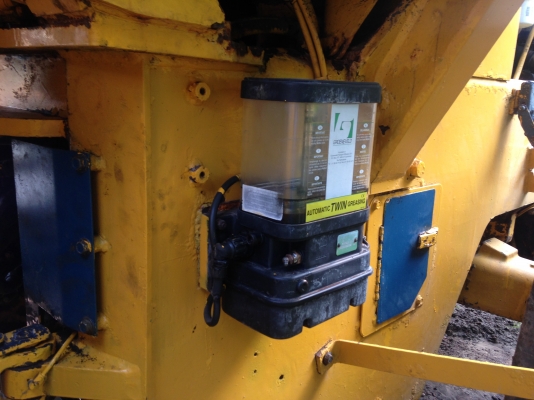 ขายรถตัก Komatsu WA 320-1 รถนอกนำเข้า ยังไม่เคยใช้งานในเมืองไทย สภาพสวย พร้อมใช้ ราคาถูกมากๆ  081-9485494