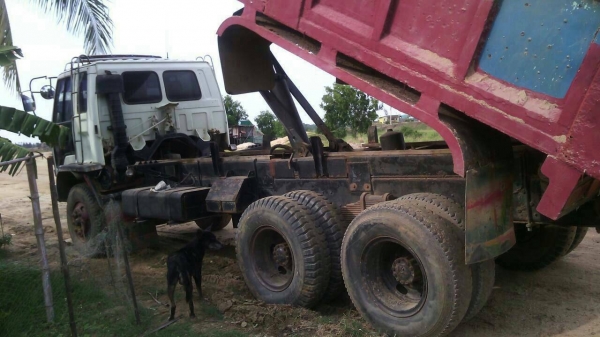 ขาย รถบรรทุก 10 ล้อ ISUZU 2 เพลา ดัมพ์ 195 แรง