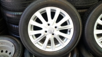 ขายล้อแม็ก TOYOYA  VIOS (12ก้าน) ขอบ15 4รู100 พร้อมยาง185/60/15 yokohama ปี 13