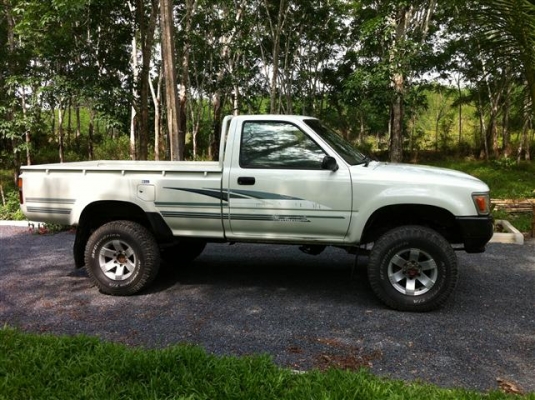 ขาย TOYOTA LN106 ขาย TOYOTA LN106