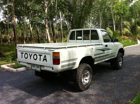 ขาย TOYOTA LN106 ขาย TOYOTA LN106