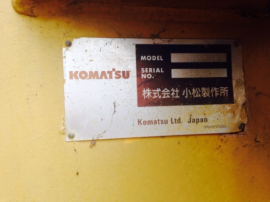 ขายด่วนรถตักนําเข้าKOMATSU-WA-100-3Eเอวอ่อนรถเดิมใช้งาน