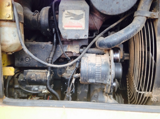 ขายด่วนรถตักนําเข้าKOMATSU-WA-100-3Eเอวอ่อนรถเดิมใช้งาน