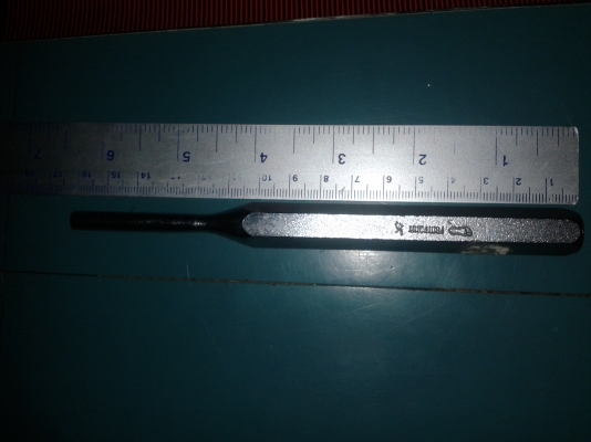 ขายเหล็กส่งตราตีนFOOTPRINT1/4  ตะไบสามเหลี่ยมBAHCO 6"