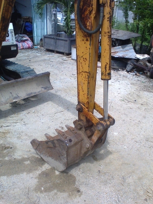 ขายแม็คโค yanma YB221 ราคา 140000