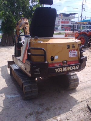 ขายแม็คโค yanma YB221 ราคา 140000