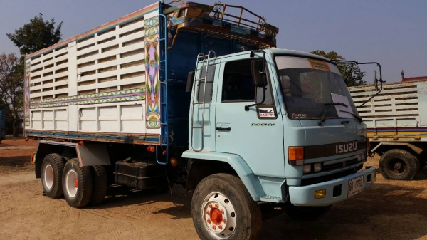 ขายด่วนรถสิบล้อร็อกนางฟ้าแท้เครือง240แรงดั้มเกษตรปี40รถดี