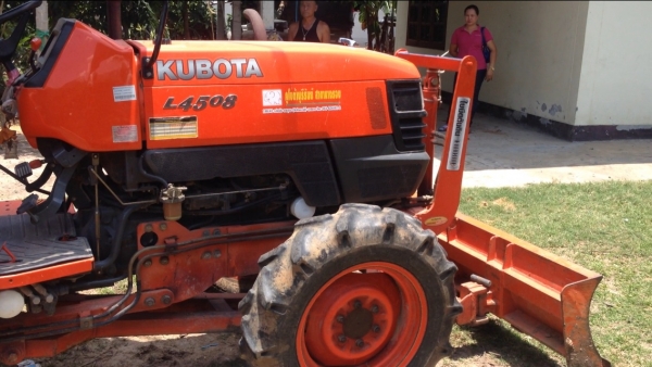 ขายรถไถนาคูโบต้า L4508 แรงม้า มีภาพวีดีโอ พร้อมอูปกรณ์ 2 รายการ ผานดันหน้า ผานหลัง สภาพรถพร้อมใช้งาน ขายรถไถนาคูโบต้า L4508 แรงม้า มีภาพวีดีโอ พร้อมอูปกรณ์ 2 รายการ ผานดันหน้า ผานหลัง สภาพรถพร้อมใช้งาน