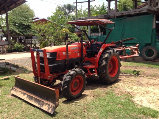 ขายรถไถนาคูโบต้า L4508 แรงม้า มีภาพวีดีโอ พร้อมอูปกรณ์ 2 รายการ ผานดันหน้า ผานหลัง สภาพรถพร้อมใช้งาน