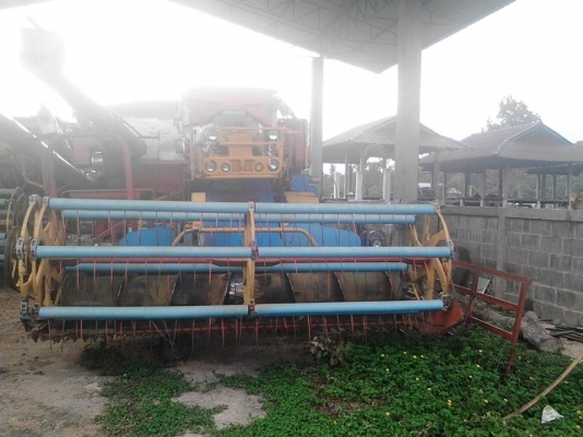 ขายรถเกี่ยวข้าวศักดิ์พัฒนา