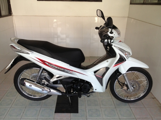 Wave125i โฉมล่าสุด ลายใหม่ สต๊าดเท้า วิ่ง500 ปลายปี57 (ของแถม 4 รายการ)