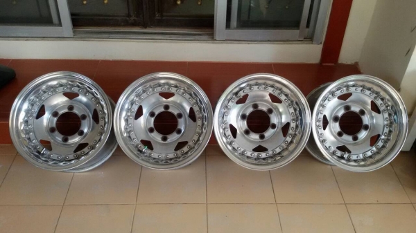 ขายล้อ centerline 15 แท้ๆ ครับ