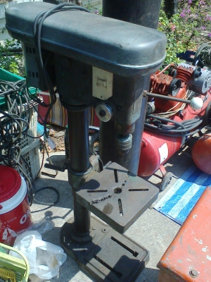 สว่านแท่นkira