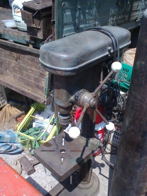 สว่านแท่นkira