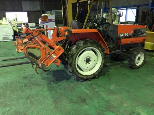 รถไถนั่งขับ KUBOTA  GL19 สภาพสวยพร้อมใช้