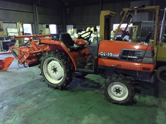 รถไถนั่งขับ KUBOTA  GL19 สภาพสวยพร้อมใช้