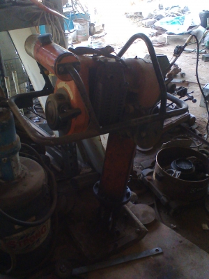 เครื่องตบดินมากีตา