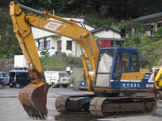 ขายด่วน KOBELCO SK045-N2   เก่า ญี่ปุ่น   ยังไม่เคยใช้งานในไทย    สภาพสวยมากๆๆจ้า  ทดลองขับฟรี ได้ที่ บริษัท เจซีซี แมซีน จำกัด  โทร 089-7462641  สุวรรณี  เผ่าพงศ์ษา