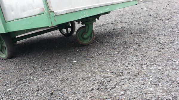 ขายรถเข็นกั้นด้วยสเตนเลสรับน้ำหนักได้ 1,000 กิโลกรัมคันละ 3,700 บาท